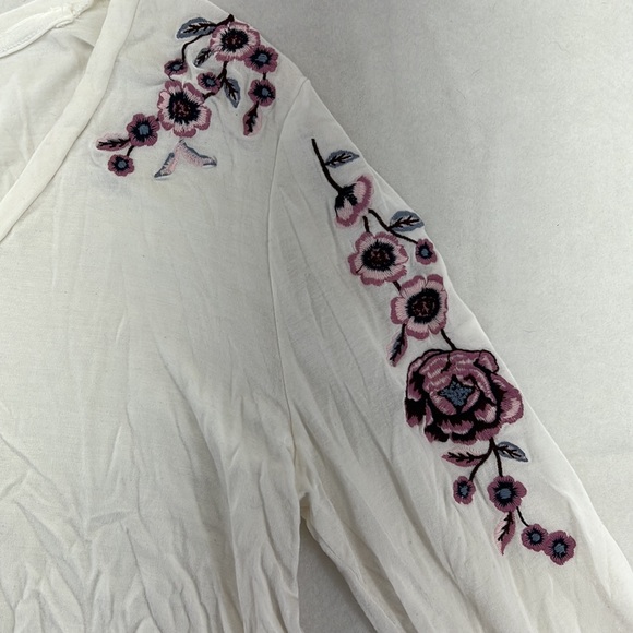 Aeropostale Soft V Long Sleeve Shirt Blouse Embroidered Floral White Juniors L - Picture 5 of 9